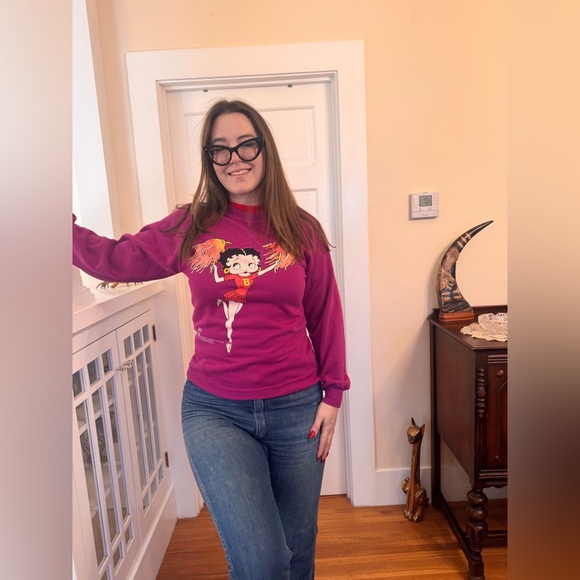 Vintage Tops - 90s Vintage Cheerleader Betty Boop Jerzees Made in USA Magenta Sweatshirt Sz M